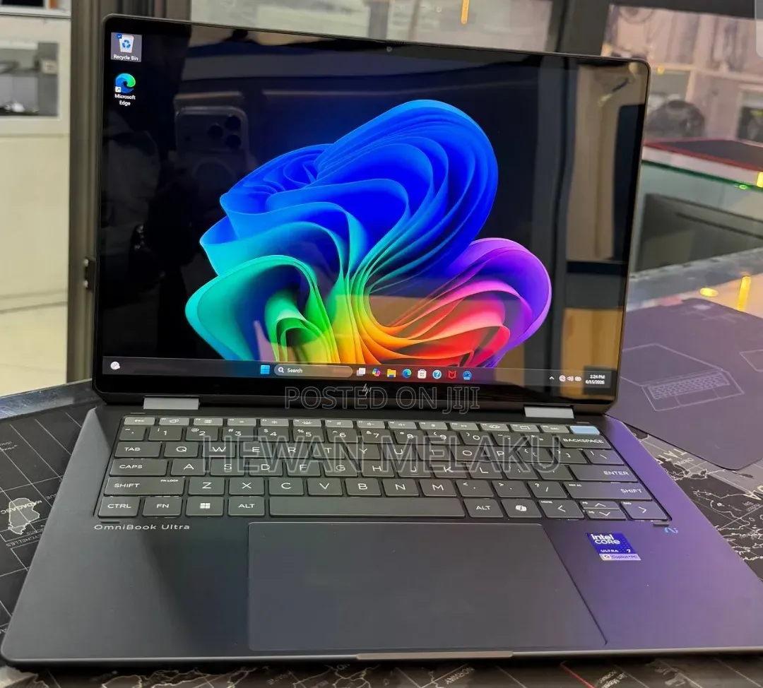 New Laptop HP OmniBook Ultra Flip 14" 16GB Intel Core Ultra 7 SSD 1T