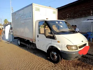 Ford E-150 XLT Wagon 2005 Silver