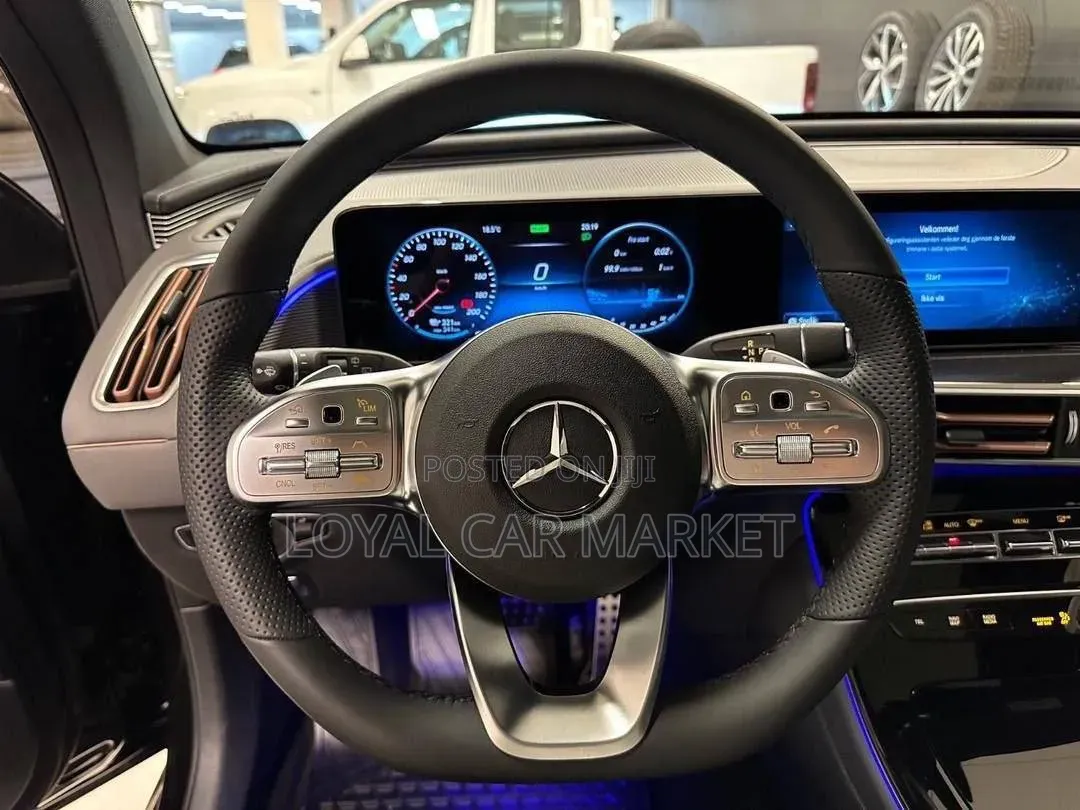 Mercedes-Benz EQC EQC400 4MATIC 2022 Black