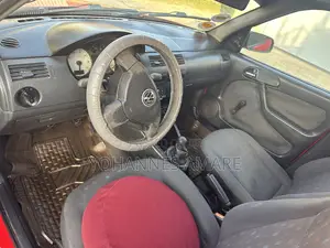 Volkswagen Golf 2005 Red