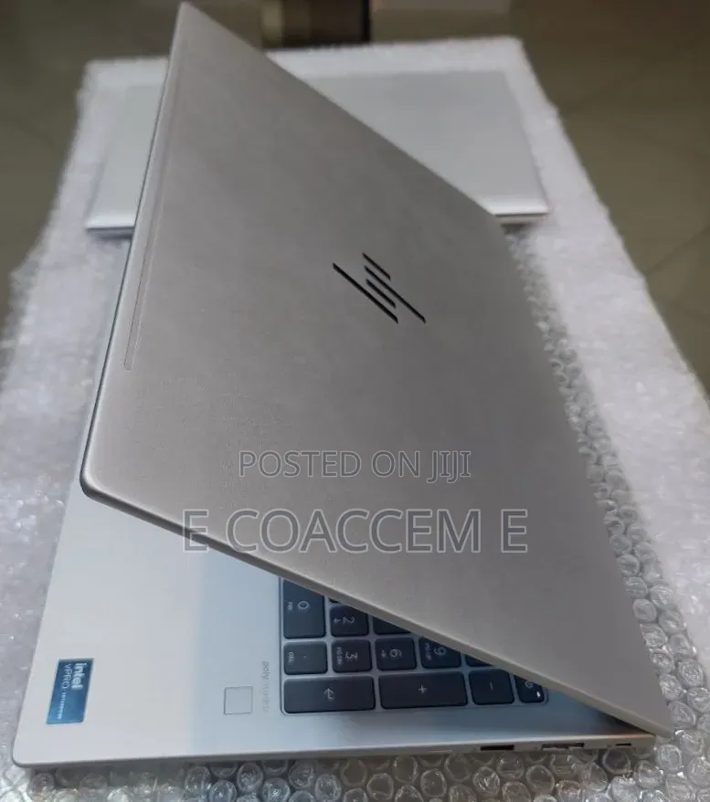 New Laptop HP 16GB Intel Core Ultra 7 SSD 512GB