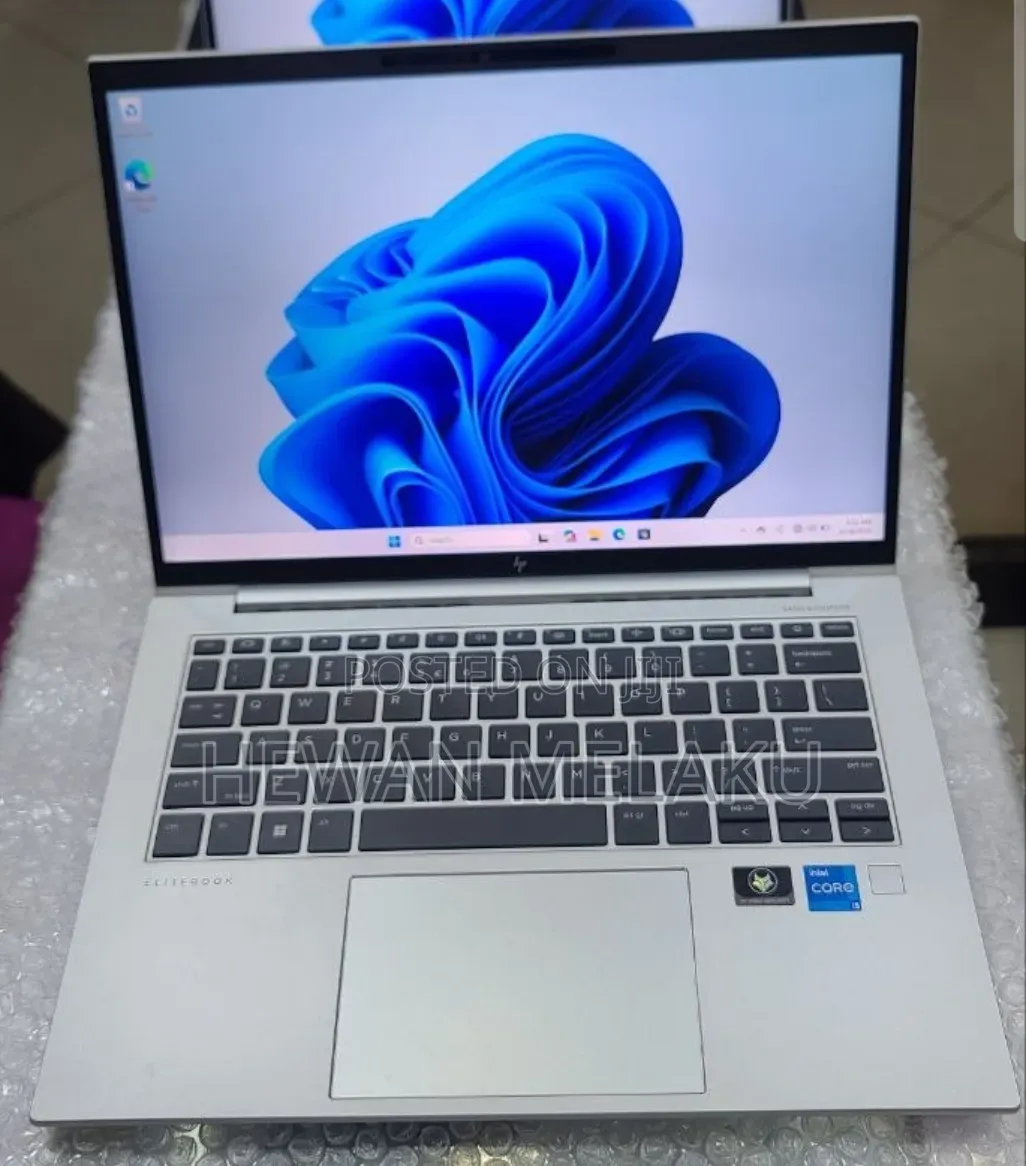 New Laptop HP EliteBook 840 G9 16GB Intel Core i5 SSD 512GB