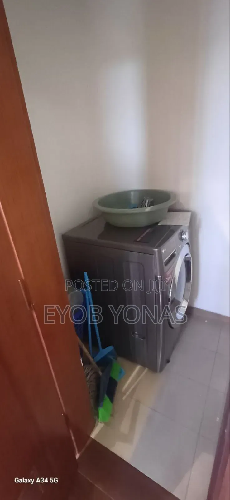 Furnished 3bdrm Apartment in የሚሸጥ አፓርታማ ቦሌ, Bole for sale
