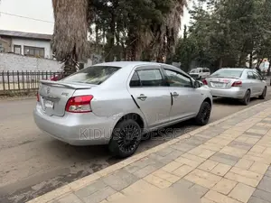 Toyota Yaris 2007 Silver