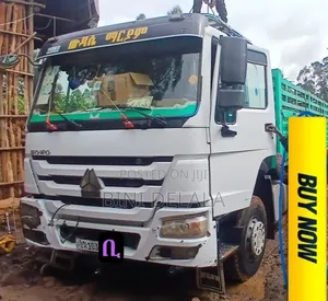 Sinotruk Heavy-Duty Trucks 2021 White