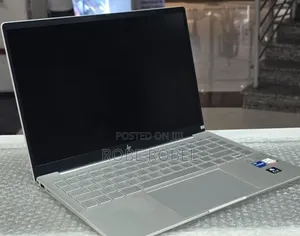 New Laptop HP Pavilion 17 16GB Intel Core i5 SSD 1T