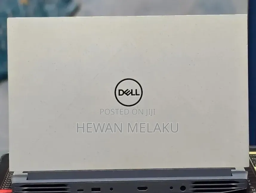 New Laptop Dell G15 5511 8GB AMD Ryzen 7 SSD 512GB