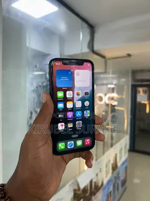 New Apple iPhone XR 128 GB Black