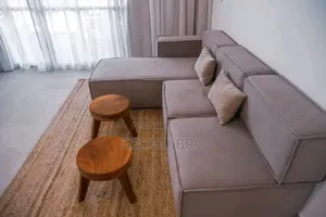 Furnished 8bdrm House in Bole for sale