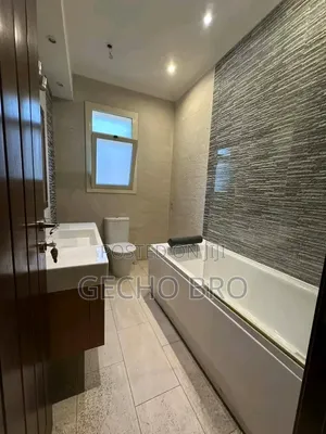 Furnished 8bdrm House in Bole for sale