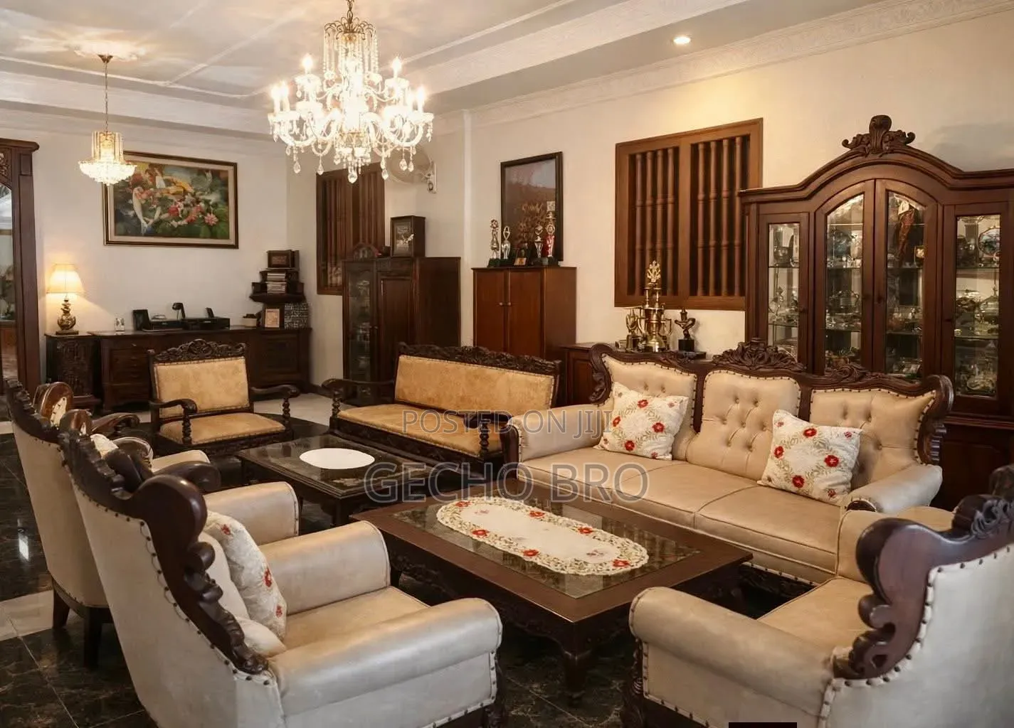 Furnished 8bdrm Villa in Bole for sale
