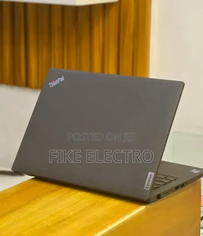 New Laptop Lenovo ThinkPad T14 G4 16GB Intel Core i7 SSD 512GB