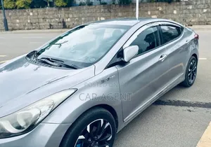 Hyundai Avante 2013 Gray