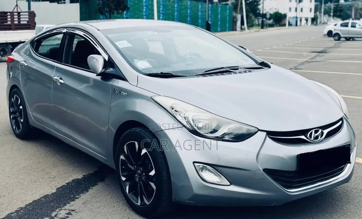 Hyundai Avante 2013 Gray