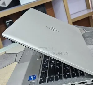 New Laptop HP EliteBook 840 G8 16GB Intel Core i5 SSD 512GB