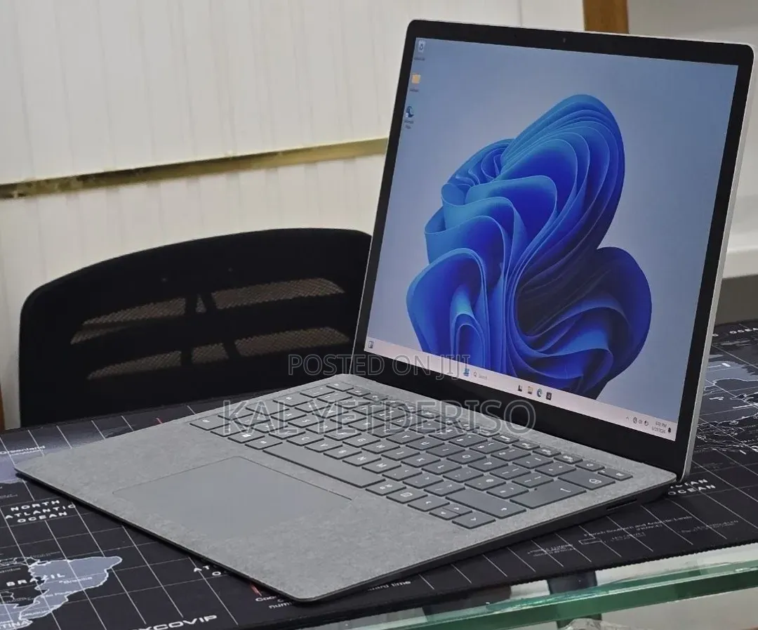 New Laptop Microsoft Surface Laptop 3 16GB Intel Core i7 SSD 512GB