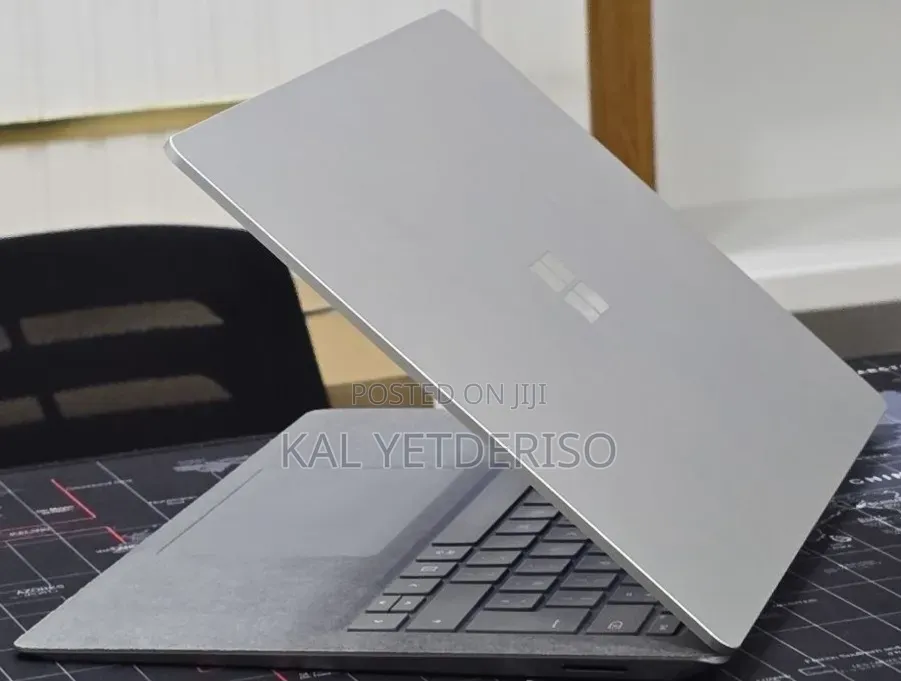 New Laptop Microsoft Surface Laptop 3 16GB Intel Core i7 SSD 512GB