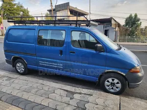 Toyota Previa 1997 Blue