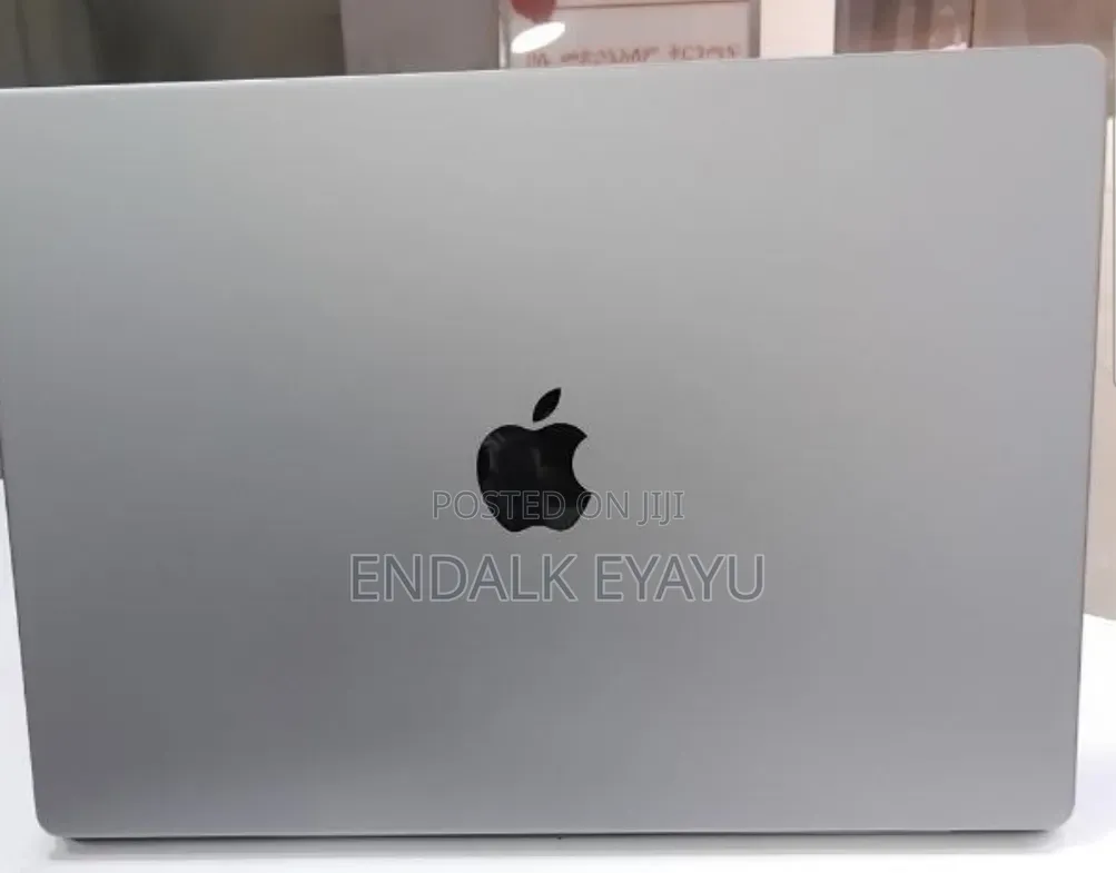 New Laptop Apple MacBook Pro 2021 M1 32GB Apple M1 Pro SSD 1T