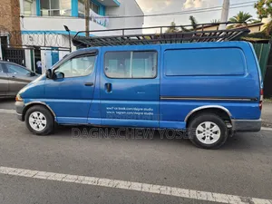 Toyota Previa 1997 Blue