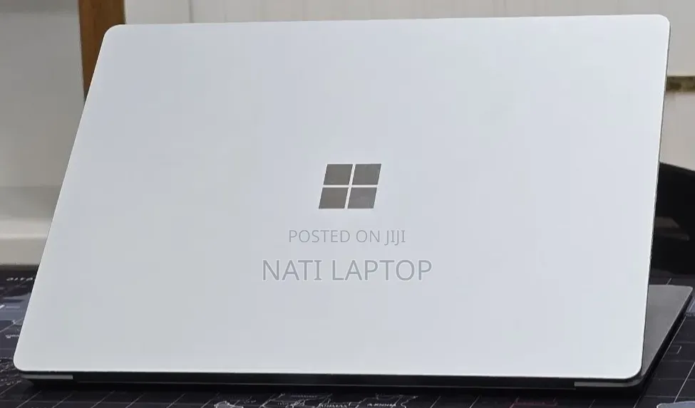 New Laptop Microsoft 16GB Intel Core i7 SSD 512GB