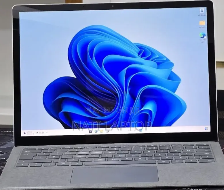 New Laptop Microsoft 16GB Intel Core i7 SSD 512GB
