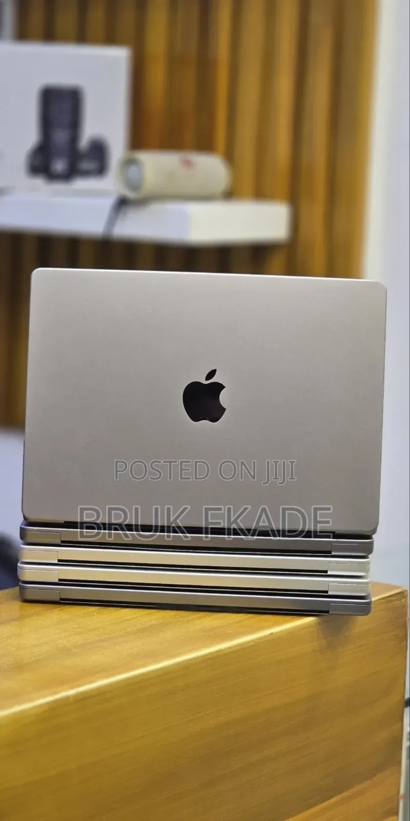 New Laptop Apple MacBook Pro 2020 M1 16GB Apple M1 Pro SSD 512GB