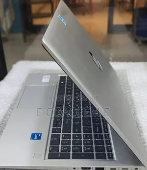 New Laptop HP 16GB Intel Core i5 SSD 512GB