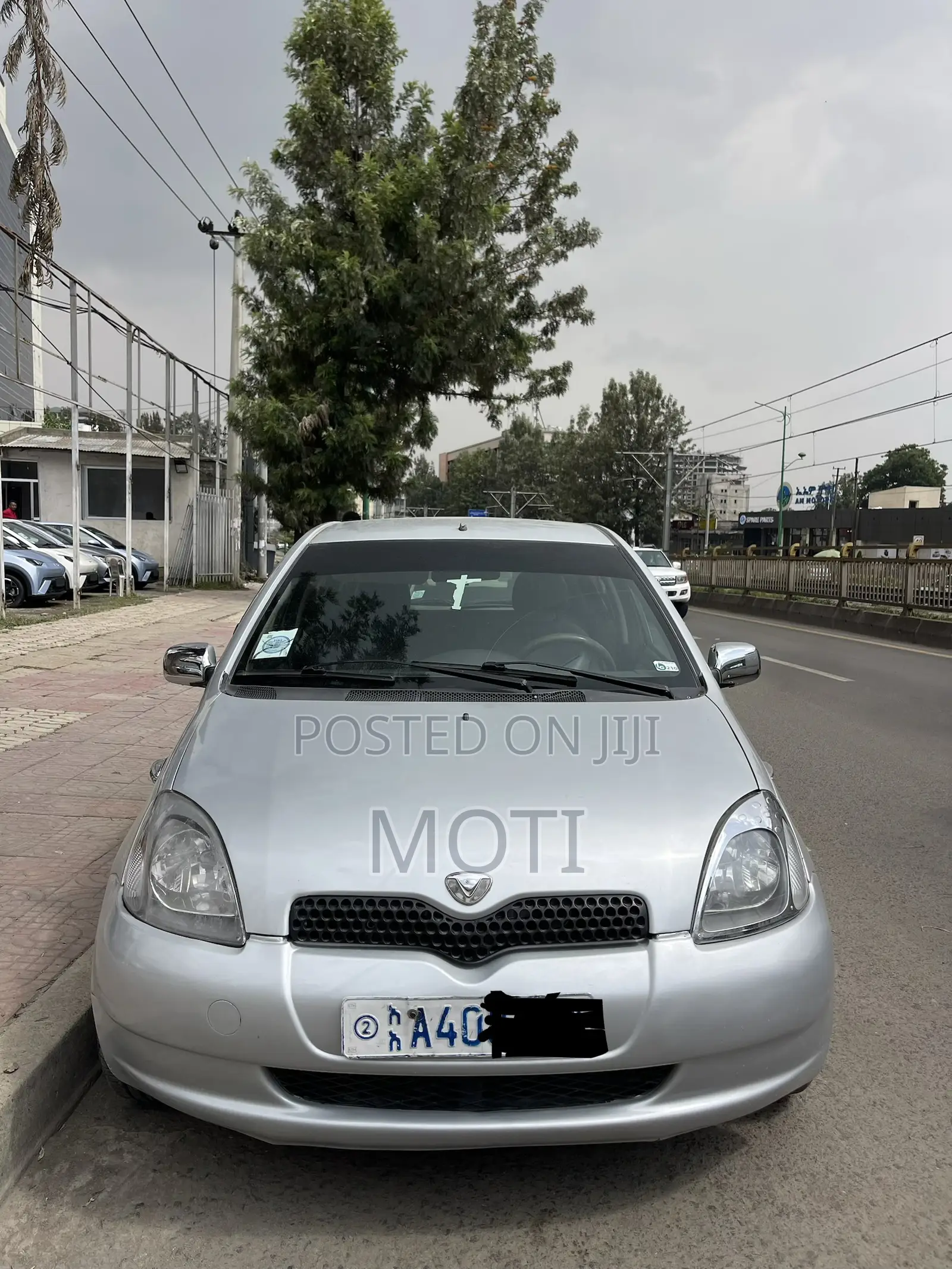 Toyota Vitz 1999 Silver