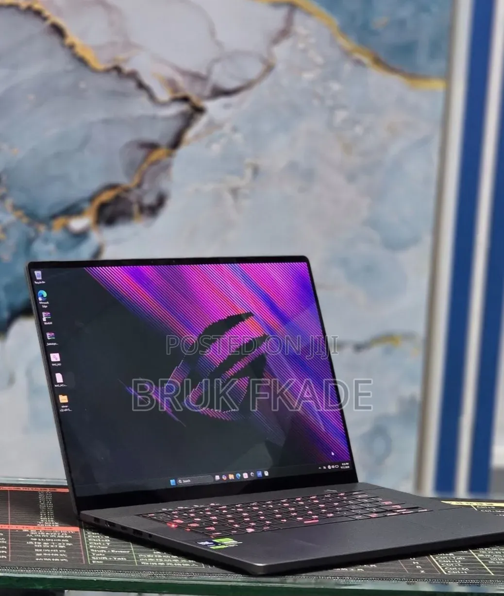 New Laptop Asus ROG Strix G16 G614 16GB Intel Core Ultra 9 SSD 1T