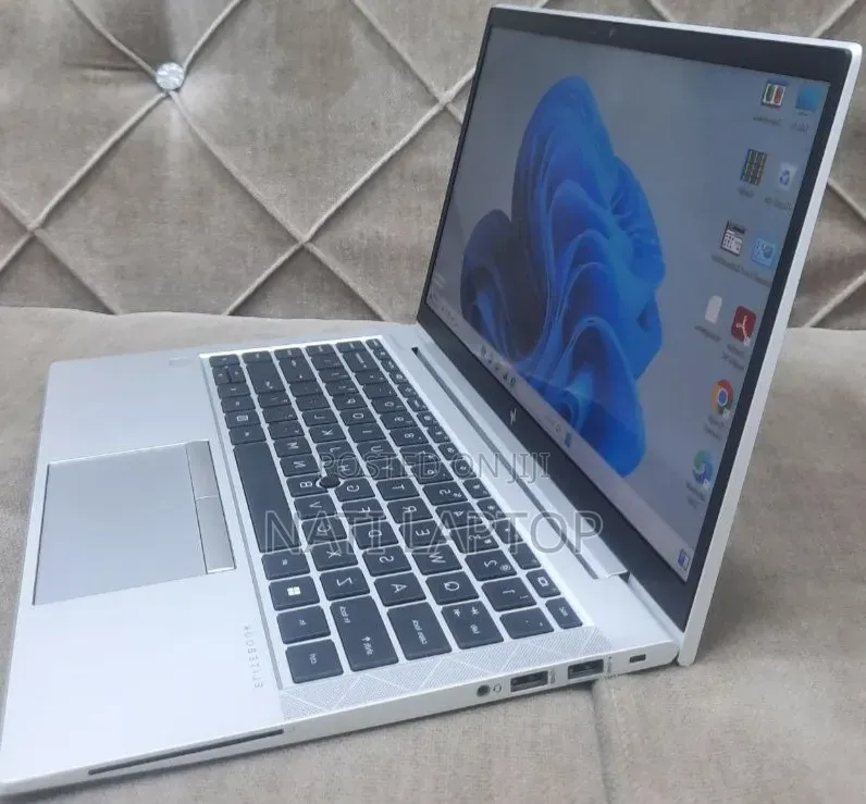 New Laptop HP EliteBook 840 G8 16GB Intel Core i7 SSD 512GB