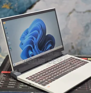 New Laptop Dell G15 5535 8GB AMD Ryzen 7 SSD 512GB