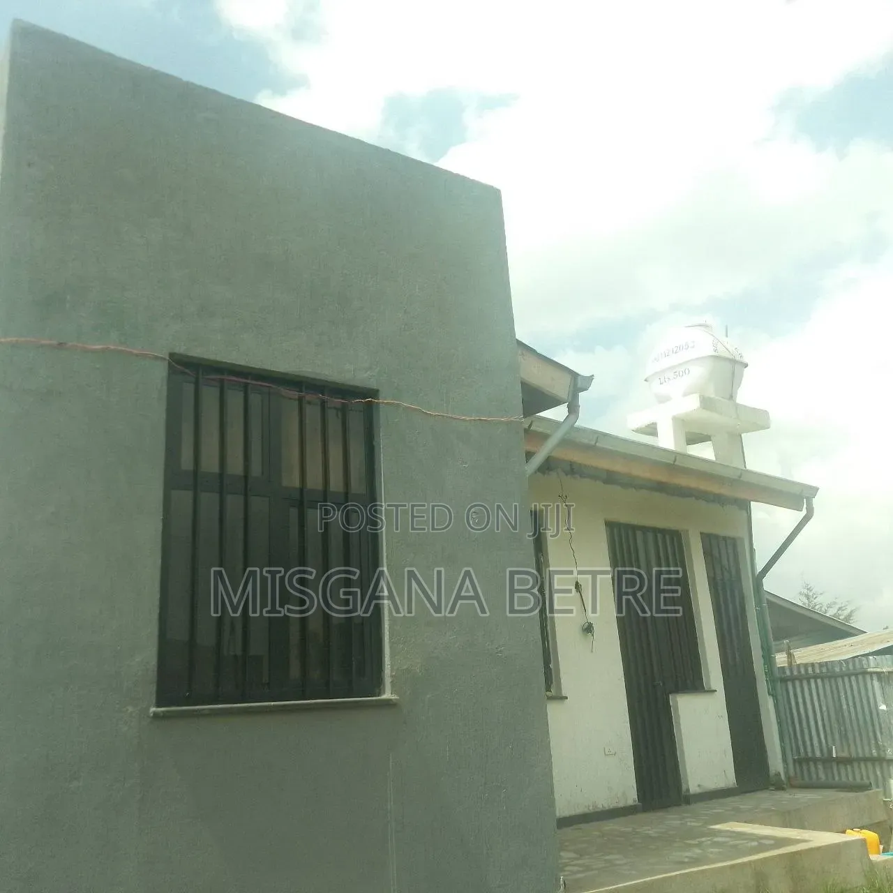 Furnished 3bdrm Villa in Tafo, Yeka for sale