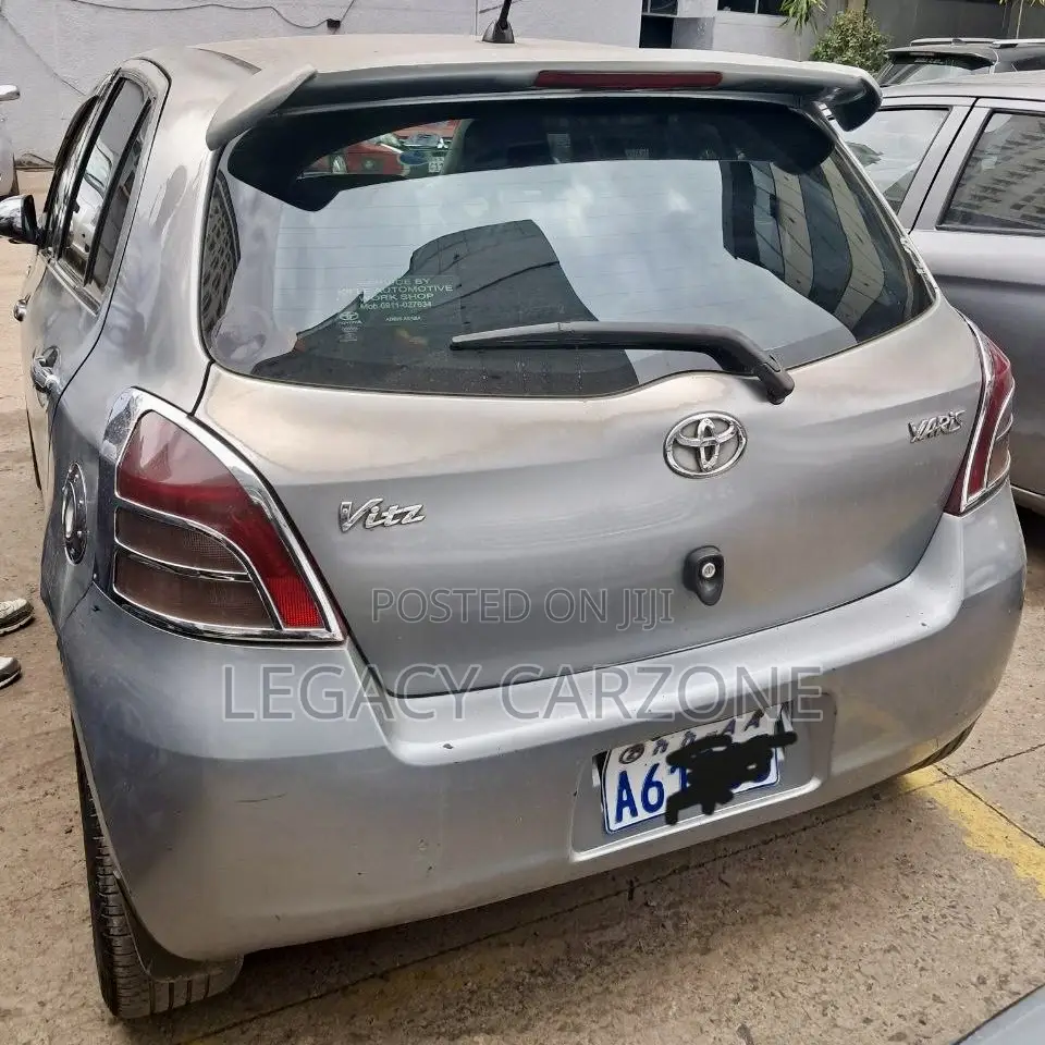 Toyota Yaris 2007 Gray