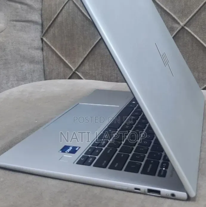 New Laptop HP EliteBook 840 G9 16GB Intel Core i7 SSD 512GB