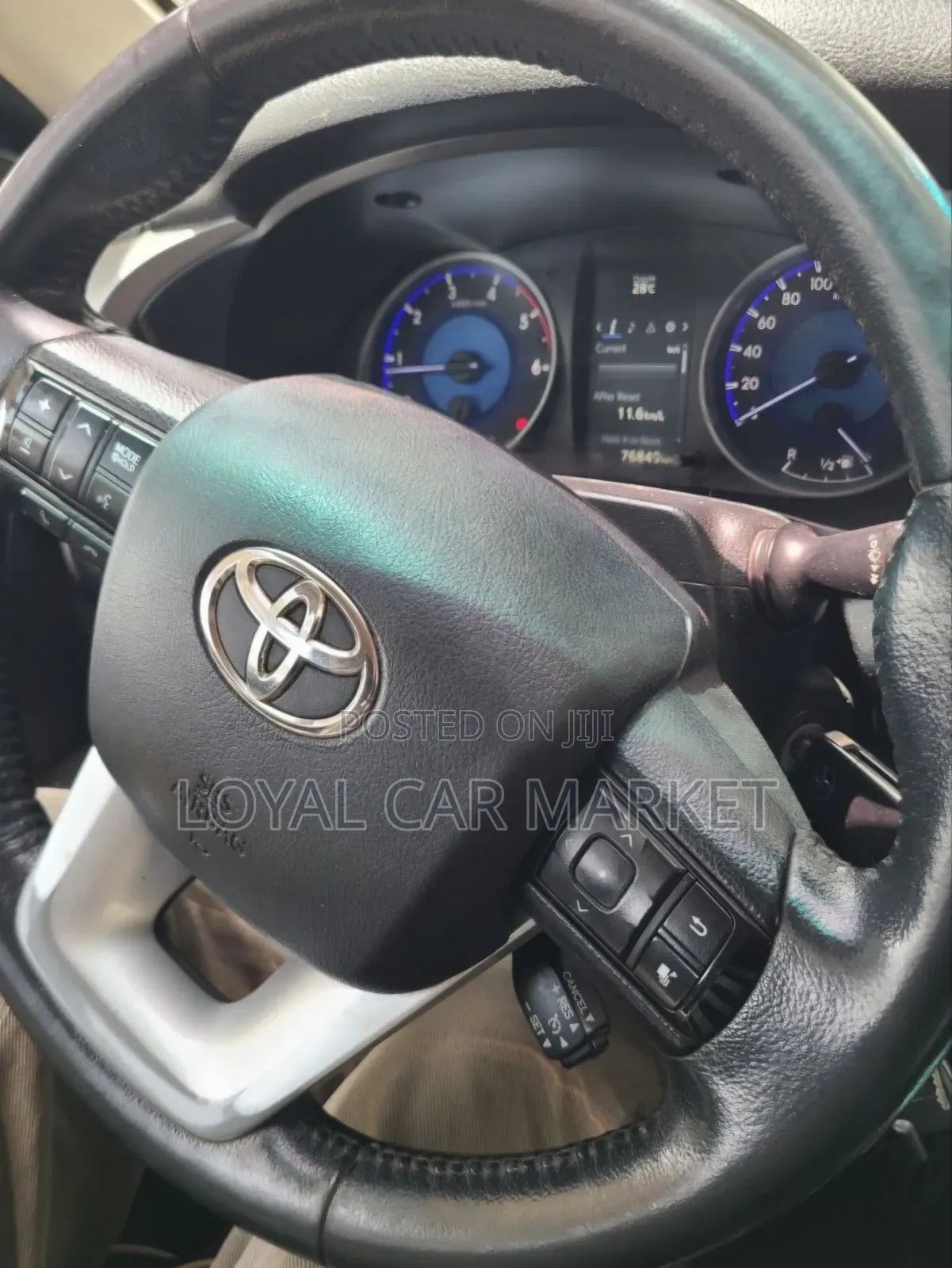 Toyota Hilux 2017 Gray