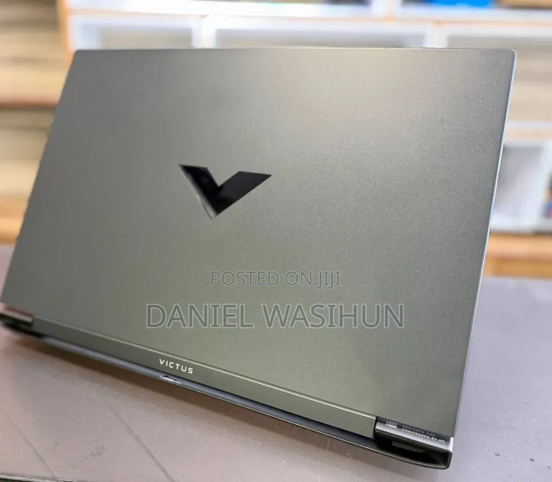 New Laptop HP Victus 16 16GB Intel Core i7 SSD 1T