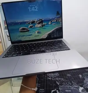 New Laptop Apple MacBook Pro 2021 M1 16GB Apple M1 Pro SSD 512GB