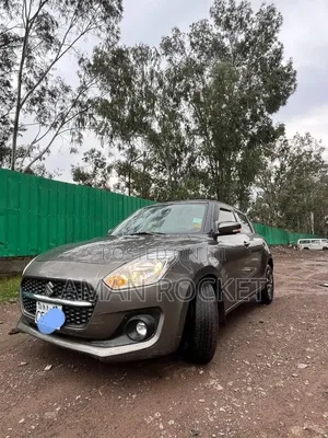 Suzuki Swift 2022 Gray