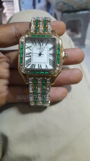 ርዕስ፦ Luxury Gold Emerald Green Square Watch - ልዩ የወንድ እጅ ሰዓት
