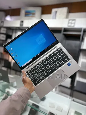 New Laptop HP EliteBook 840 G8 16GB Intel Core i7 SSD 512GB