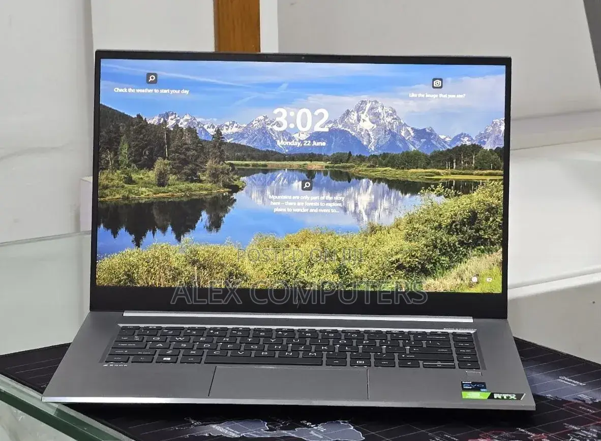 New Laptop HP ZBook 14 32GB Intel Core i7 SSD 512GB