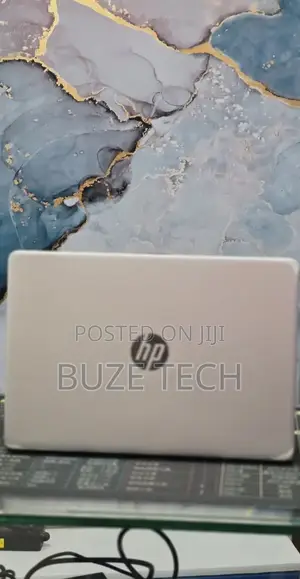 New Laptop HP 8GB Intel Core i5 SSD 256GB