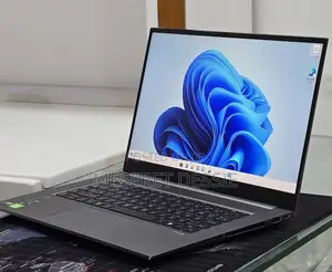New Laptop HP 32GB Intel Core i7 SSD 512GB