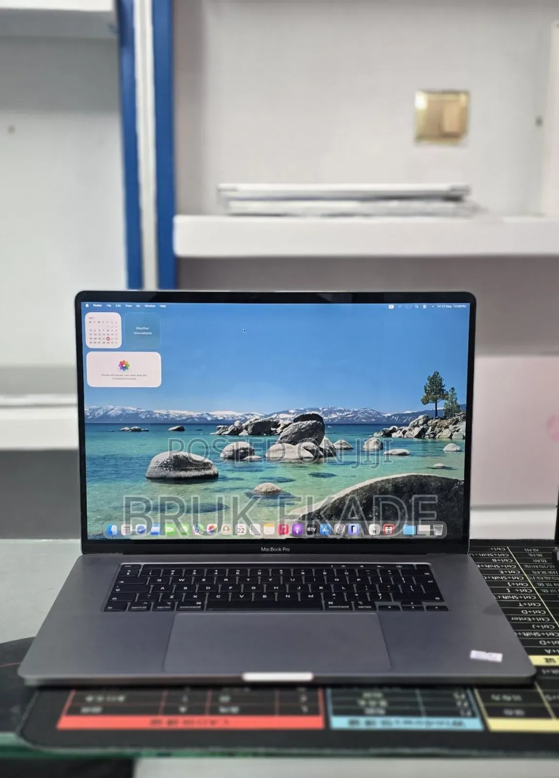 New Laptop Apple MacBook Pro 2019 32GB Intel Core i9 SSD 1T