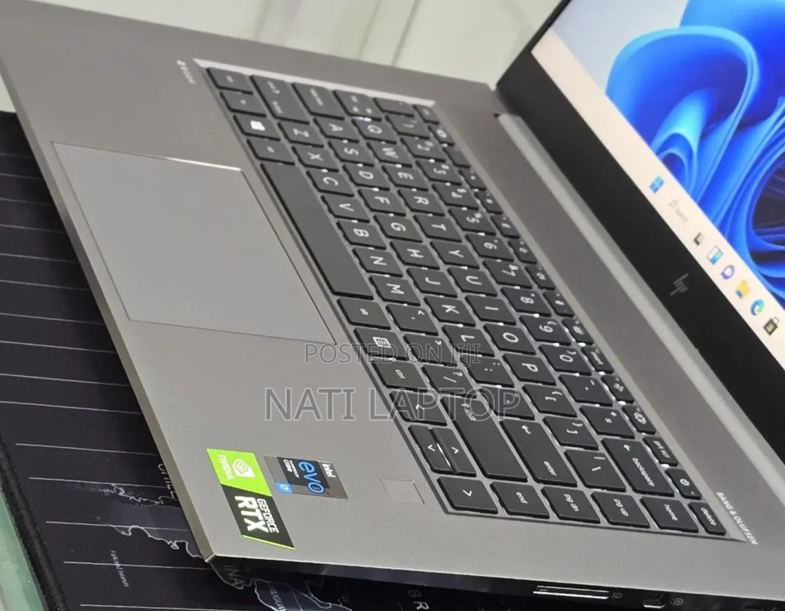New Laptop HP 32GB Intel Core i7 SSD 512GB