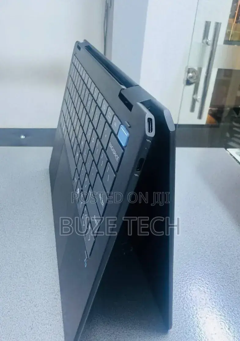 New Laptop HP OmniBook Ultra Flip 14" 16GB Intel Core Ultra 7 SSD 1T