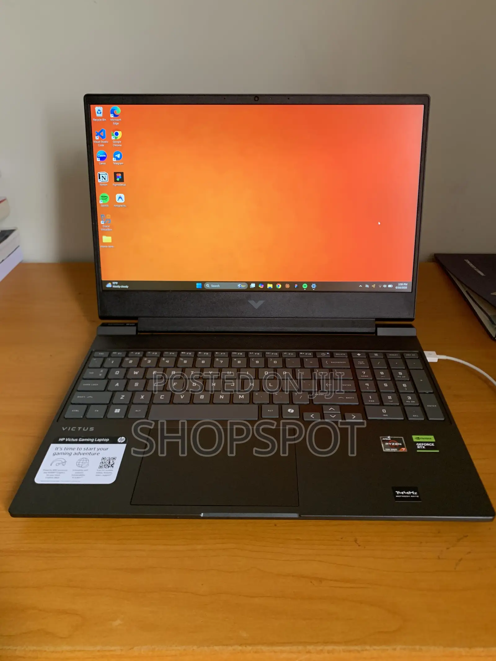 New Laptop HP Victus 15 16GB AMD Ryzen 7 SSD 512GB