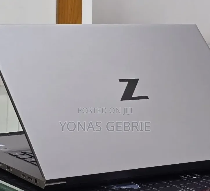 New Laptop HP ZBook Power G9 i7 32GB Intel Core i7 SSD 512GB