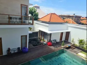 Furnished 8bdrm House in Bole for sale